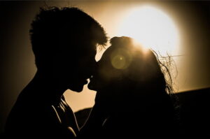 El significado de sus besos y gestos