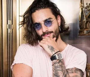 Maluma presenta su nuevo single, Contrato.